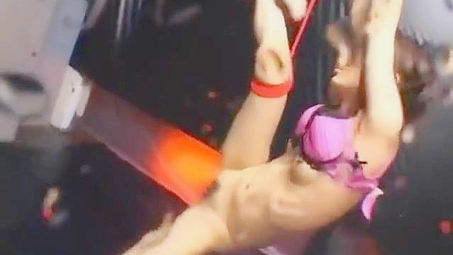 体验这部JAV杰作中的极致颜射狂欢和精液盛宴！