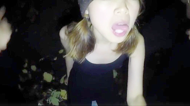 迷人的JAV女巫的诱人后入式快感