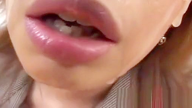 沉浸于日本多人射精的感官魅力中，无删减欢愉等你来！