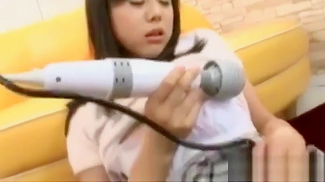迷人苹果眼女巫被精液浇灌~独家日本群交视频！