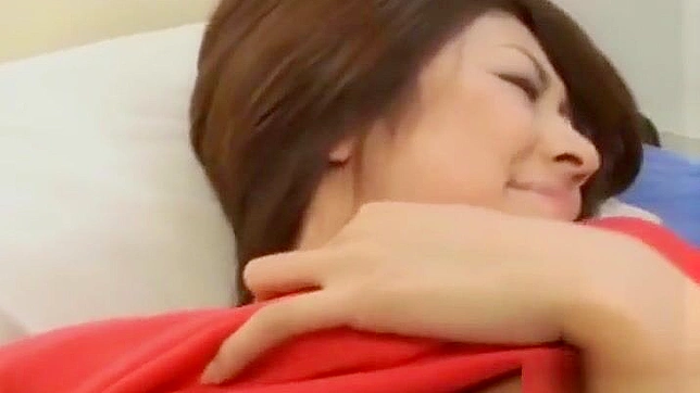 精液爆炸～与丰腴日本美女的专属多人喷射场景