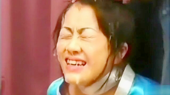 JAV梦境~丰满女巫施展迷人统治经典群交