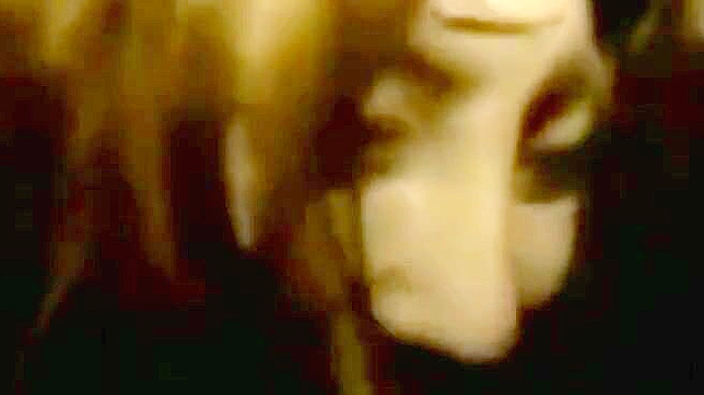 日本群交狂魔：热辣亚洲妹肛指、颜射与疯狂激情性爱