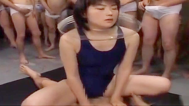 释放您的羁绊~春日井信步的性感身体在激烈的硬核动作中闪耀光芒