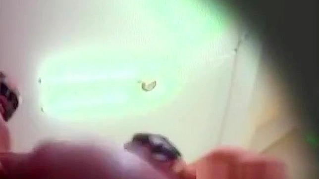 日本成人偶像工藤初美邀你一同沉浸在她迷人的美丽中，在她的成人群体里一起努力学习！