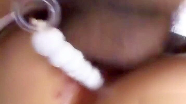 梦月雏夏在她的充满性张力系列第六部带来激情