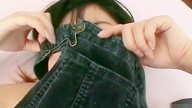 感受丰满JAV女优的魅力与她迷人的动作吧