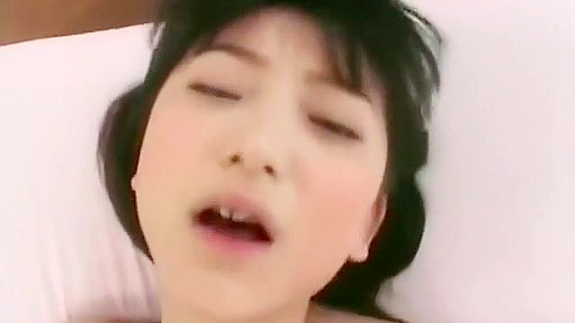 感受丰满JAV女优的魅力与她迷人的动作吧