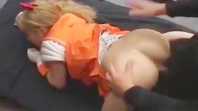 日本美女在疯狂情色电影中大放异彩~必看的精彩场景！