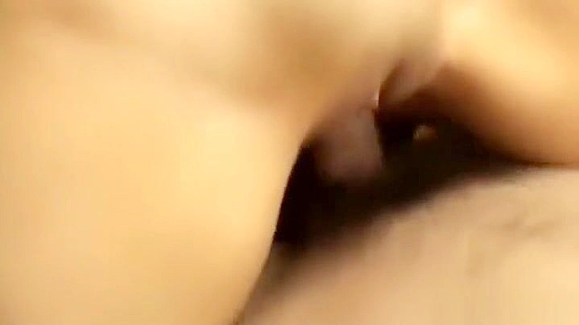 日本女学生对鸡巴的无尽渴望—独家视频！