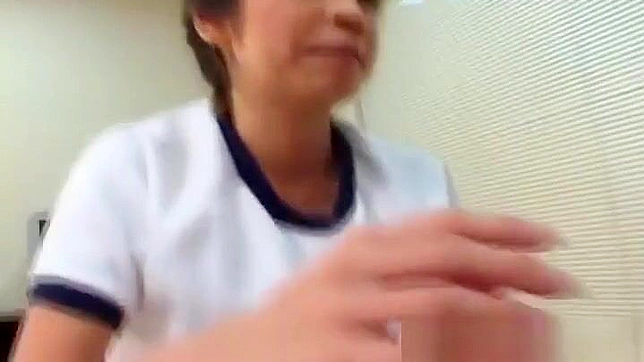 梦中情人由衣在第三部分为医生口交~准备好享受丰盛的美味吧！