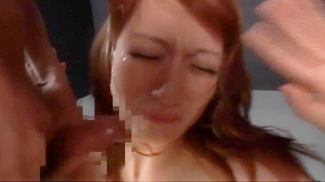 日本群交颜射~探索极致女性身姿与多重男性精液喷洒体验