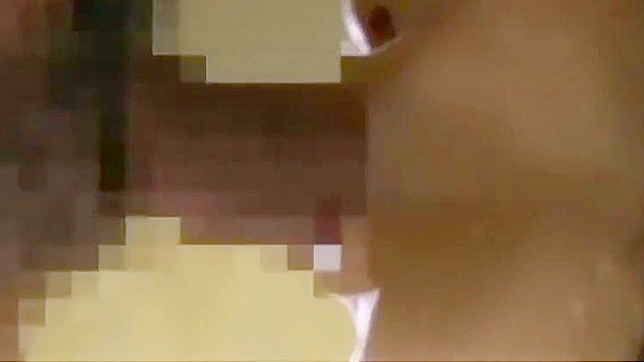 日本美女在JAV视频中展示丰满身材，不容错过！