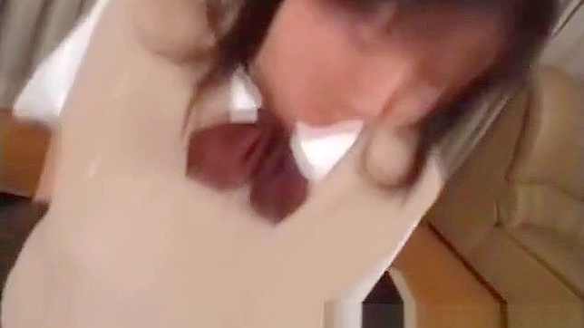 观看超热业余亚裔辣妹在现实群交中的真实表演！