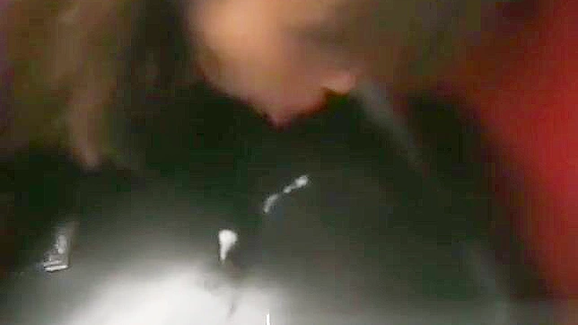 与这位丰润的亚洲美人体验极致多人喷射狂欢！