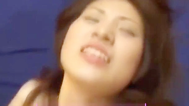 日本美女的诱惑面部和罪恶群交体验