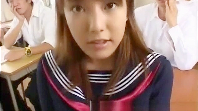 邂逅丰腴的JAV魅力女郎，面对真实多人狂欢！