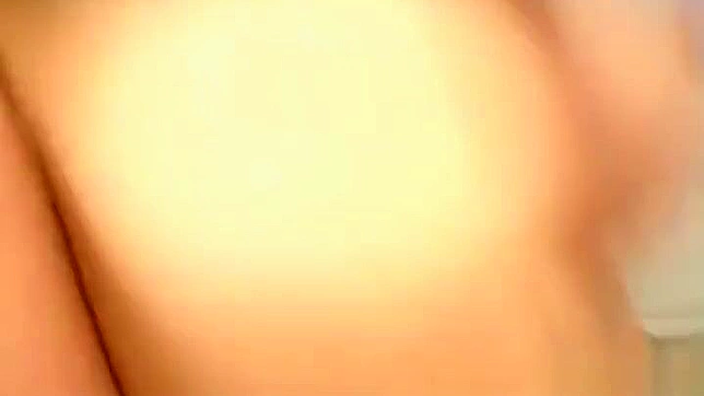 JAV明星月城唯深入表演~专为你呈现闪烁亚洲色情秀！