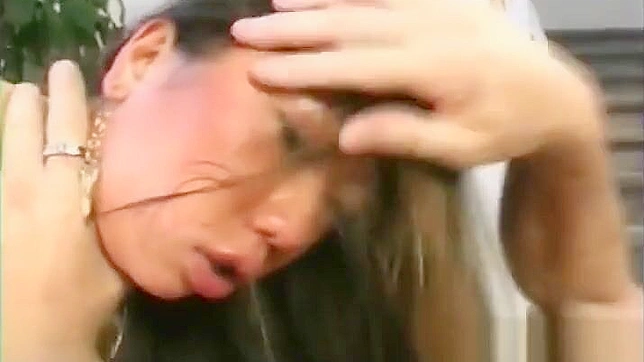 极致诱惑：剃毛亚洲美人第三部献上震撼口交与热辣性爱