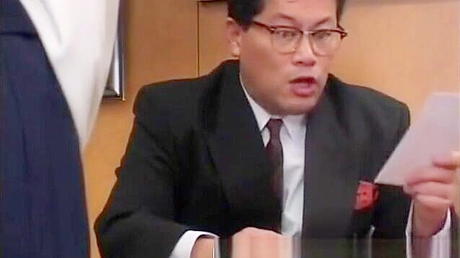 日本美女布卡克欢愉~业余穿衣宝贝吸屌