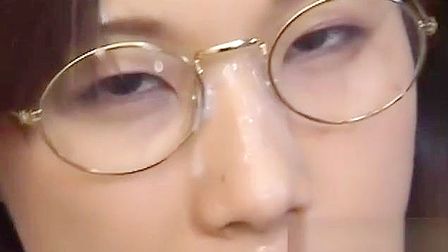 日本美女湿身狂野体验混乱颜射玩乐