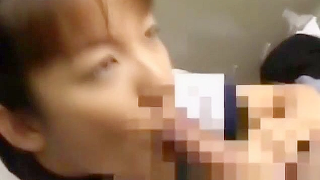 体验终极日本颜射~十八岁真素人 gangbang 喝精液