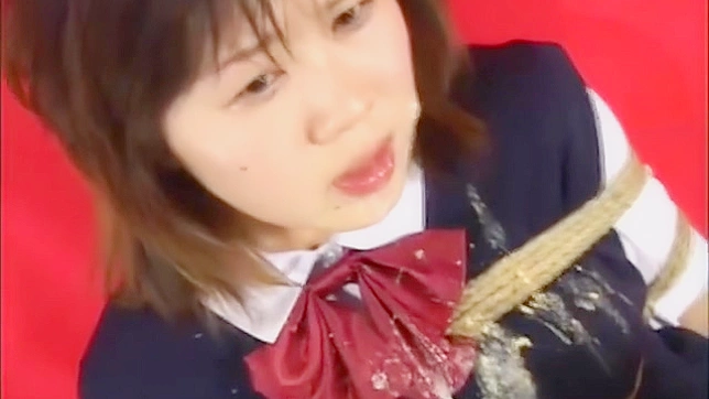 日本女巫湿身狂野激情做爱并享受甜蜜的多人喷射体验