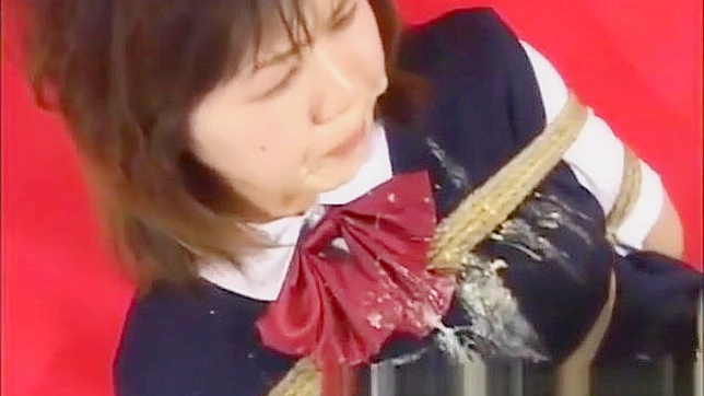 日本女巫湿身狂野激情做爱并享受甜蜜的多人喷射体验