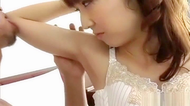 观看现在 – 性感JAV美女藤咲丽莉在火热第三部分！