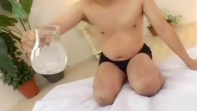 日本体操女运动员丰满翘臀的诱人润滑剂体验第二部分！