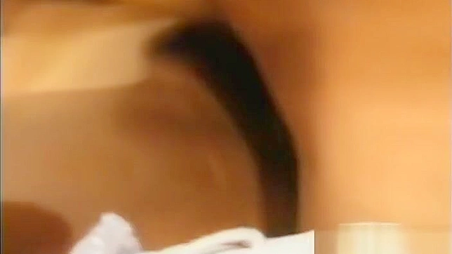 体验终极MILF幻想双插入！JAV浪女被亚洲浓精吸引纠缠