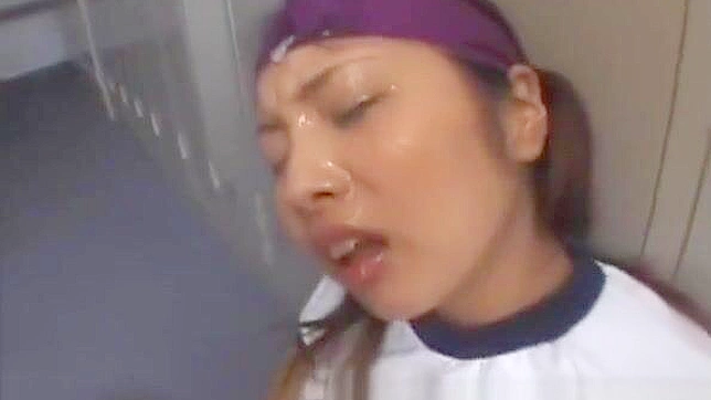 发现迷人日本女巫在淫荡群交中的魅力