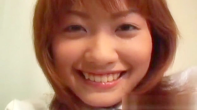 释放欲望：与诱人JAV少女的震动冒险！（第二部分）