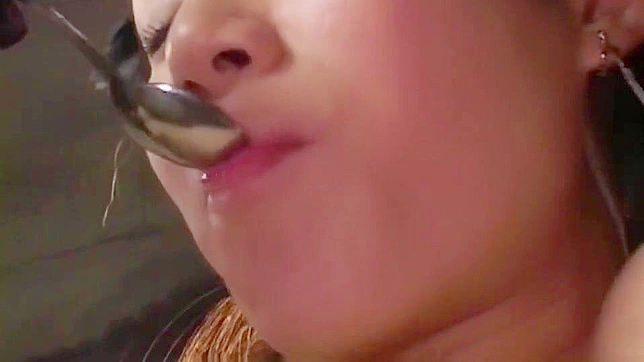 日式多人狂欢秀：沉醉于日本美女的完美面孔与性感魅力之中