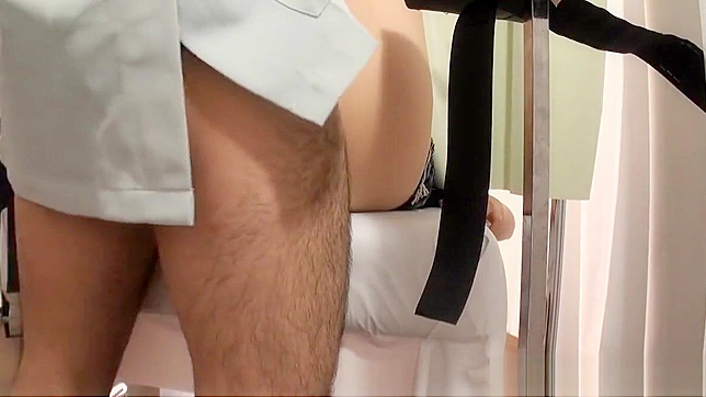 JAV魅惑女郎在性感沐浴场景中展示丰满身材—必看！