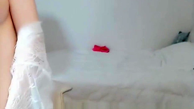 日本魅惑女神以诱人技巧挑逗口交快感