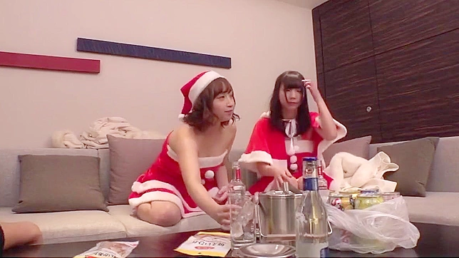 迷人的日本美女献上震撼口交体验 – 独家JAV片段！