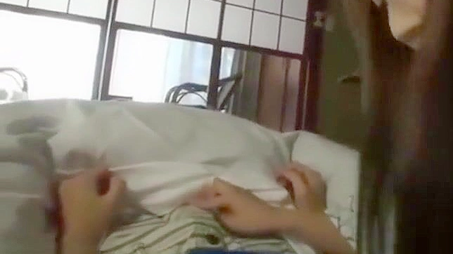 狂野的日本女优被中出！必看疯狂性爱电影！