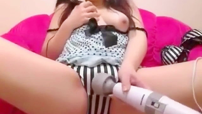 日本美人用性感JAV片段诱惑引诱你