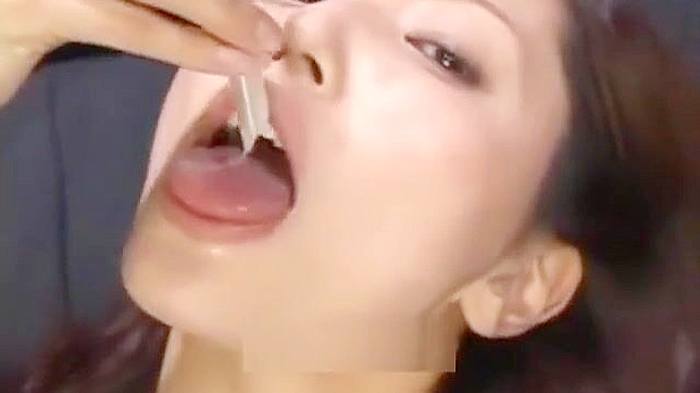 日式美女激情吞精，性感场景不容错过！