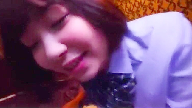 与我们热情的JAV女郎一起体验终极布卡克幻想！