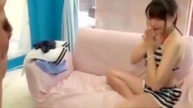 JAV场景：专为你打造的诱人日本美女魅惑演出