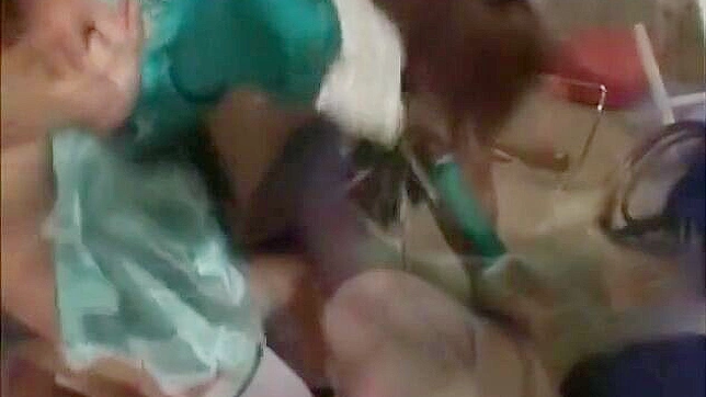 JAV女神美津実的迷人颜射在火热浓郁的多人共浴场景中