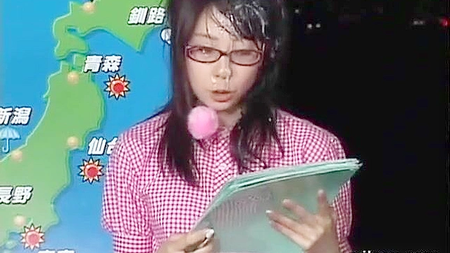 日式欢愉~可亲甜心享受喷射颜射高潮