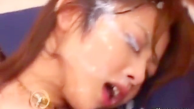 迷人的日系女神被热精淋浴！极致中出瞬间