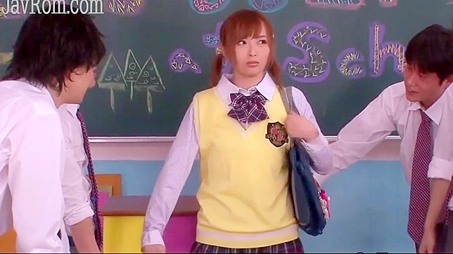 日本少女口交颜射~揭秘18岁处女学生秘密幻想！