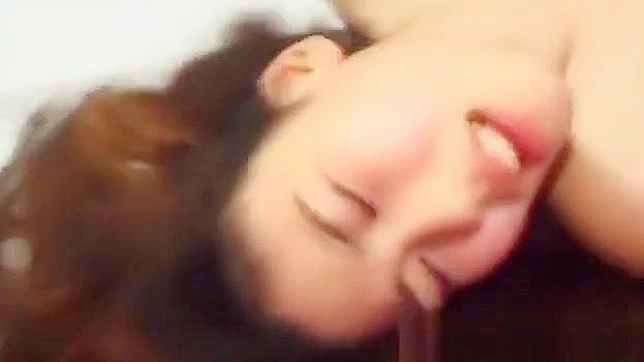 JAV魅惑女优元山由衣专业骑乘第四部！观看迷人淫娃的表现吧！