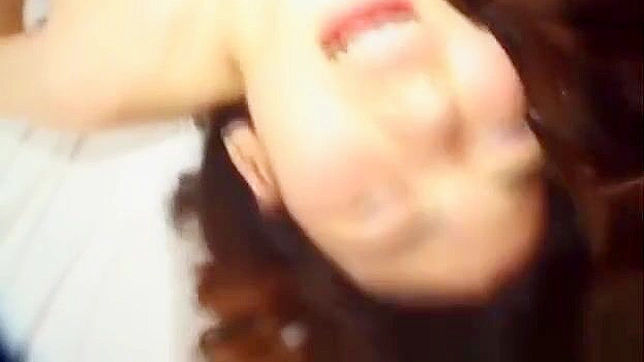 JAV魅惑女优元山由衣专业骑乘第四部！观看迷人淫娃的表现吧！