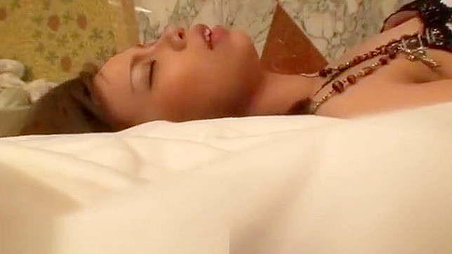 破解快乐密码！用AVDeluxe的JAV素人角色开启极致愉悦私密体验！