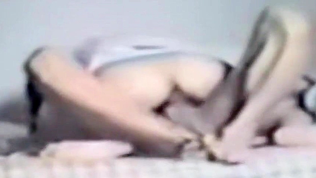 护士X：张家菁的丰满台湾护士探索热辣性爱乐趣调皮冒险！